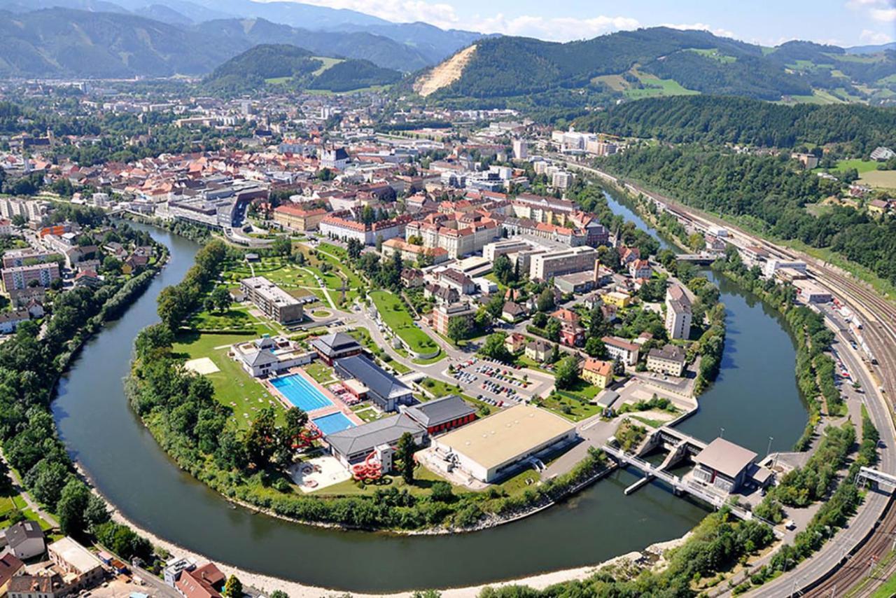 Auszeit Steiraland 7 Mit Ueberdachten Balkon Und Parkplatz Leoben  Bagian luar foto