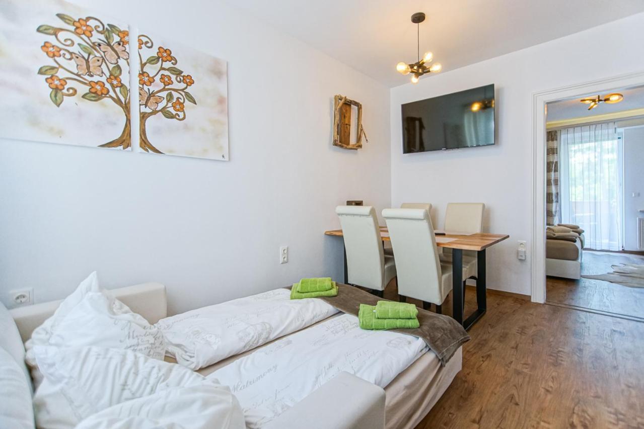 Auszeit Steiraland 7 Mit Ueberdachten Balkon Und Parkplatz Leoben  Bagian luar foto